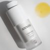 Firming Eye and Lip Oil with texture